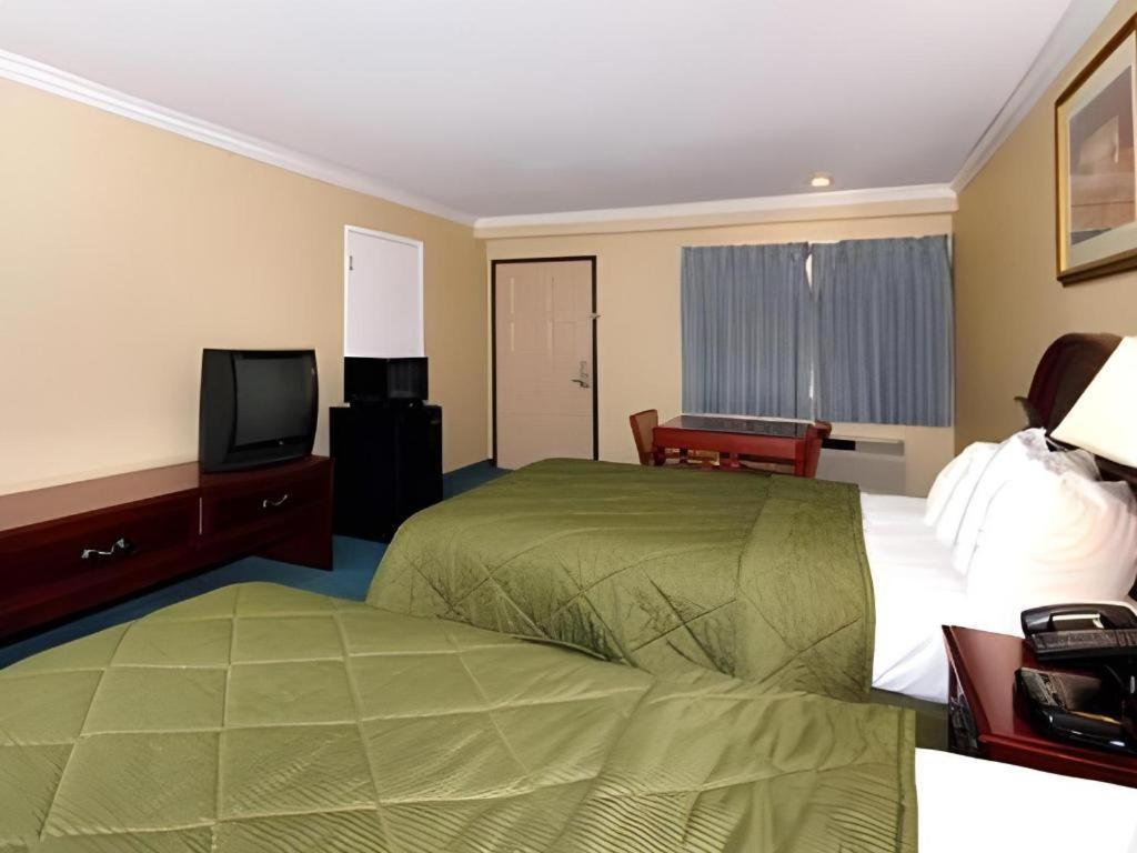 Quality Inn Near City Of Hope Duarte Экстерьер фото